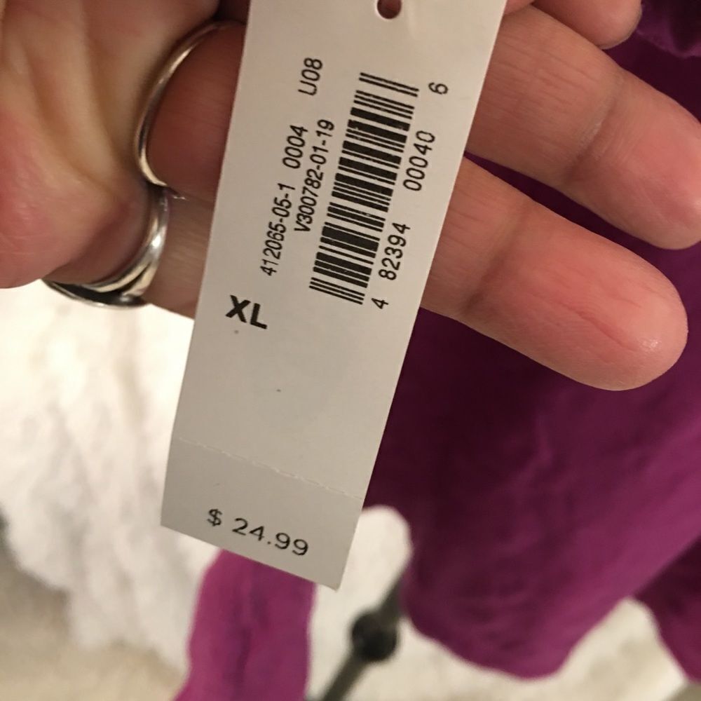 NEW WITH TAGS! Old Navy ruffle sleeve top! 16/18 plus - Picture 5 of 6